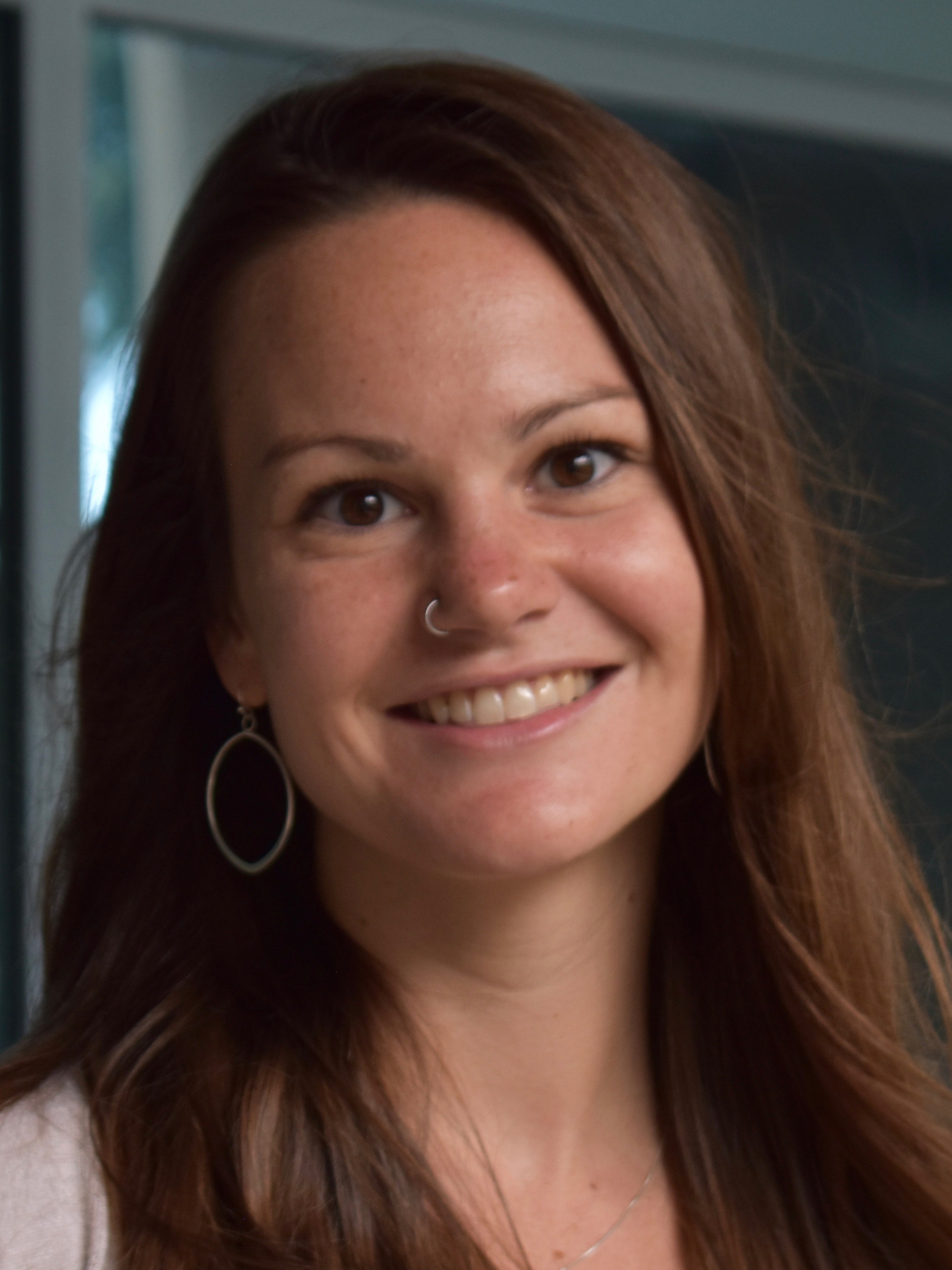 Sarah Tucker, headshot