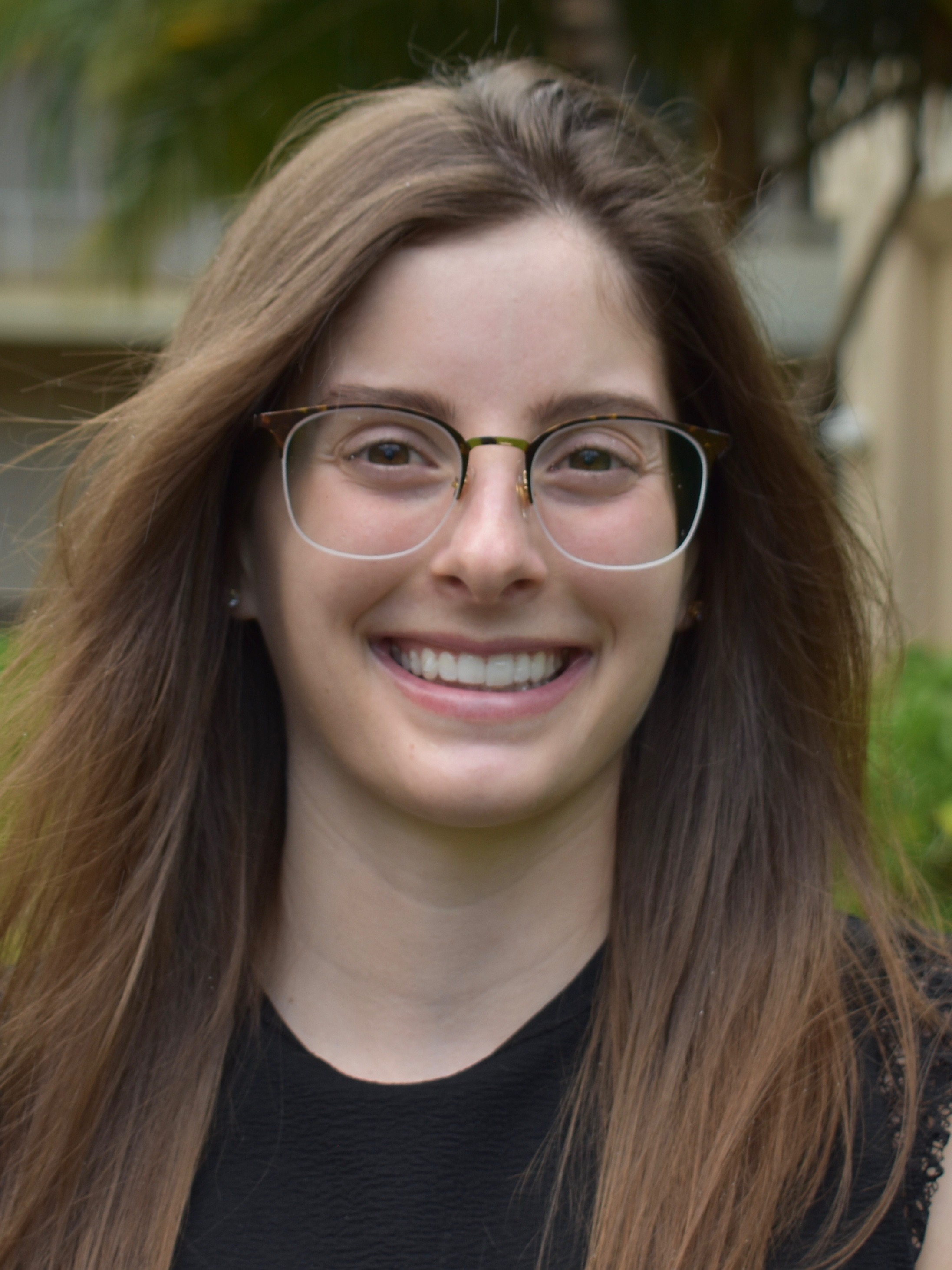 Lauren Ward, headshot